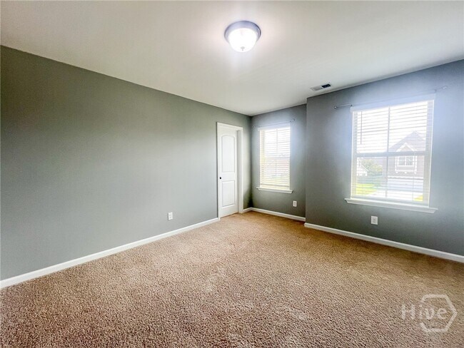 Building Photo - 70 Hazen Dr