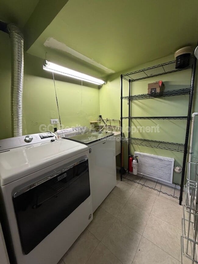 Building Photo - 1621 Warbler Dr