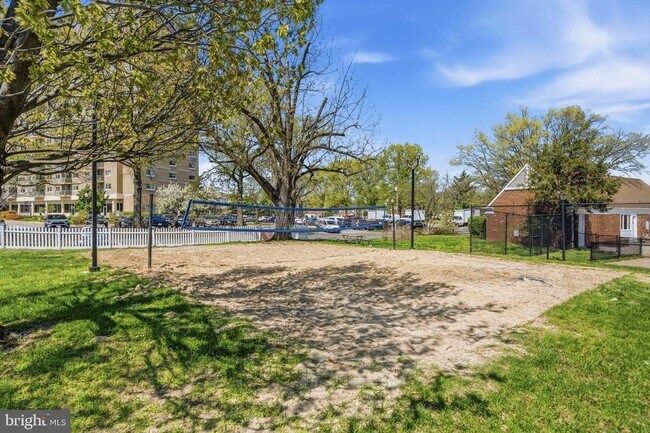 Building Photo - 1615 Mt Eagle Pl