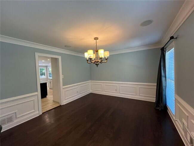 Building Photo - 2237 Chimney Springs Dr