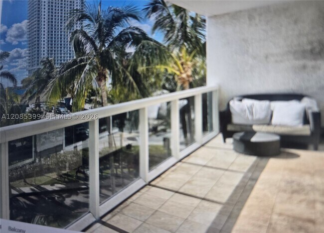Building Photo - 1800 S Ocean Dr
