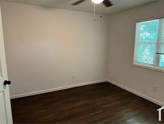 Building Photo - 1610 Line Cir