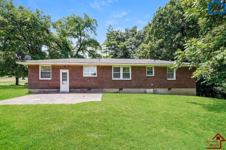 Building Photo - 3903 Brick Church Pike