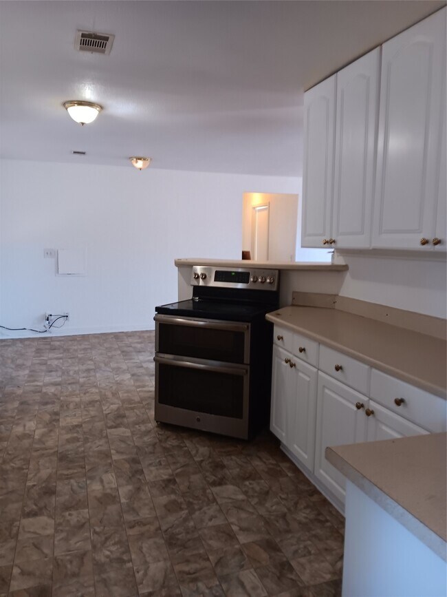 Building Photo - 21427 North St