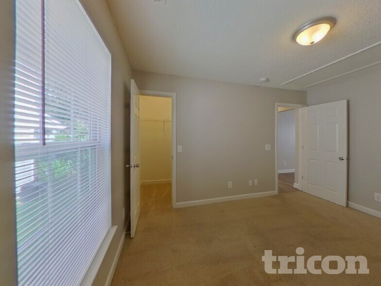 Building Photo - 3429 Braden Dr