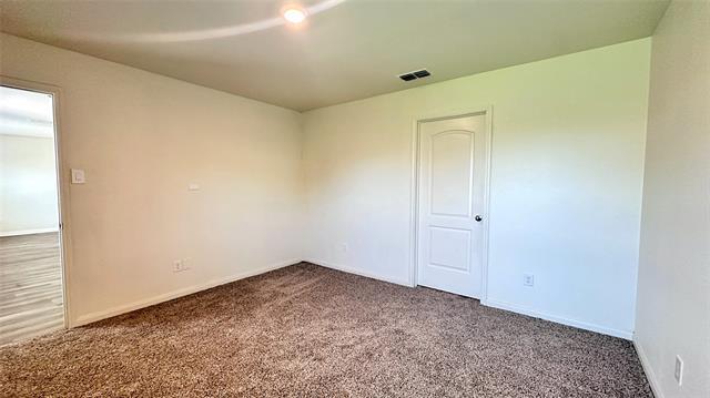 Building Photo - 3018 Hereford Dr