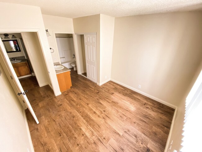 Building Photo - The Nordhoff Apartments