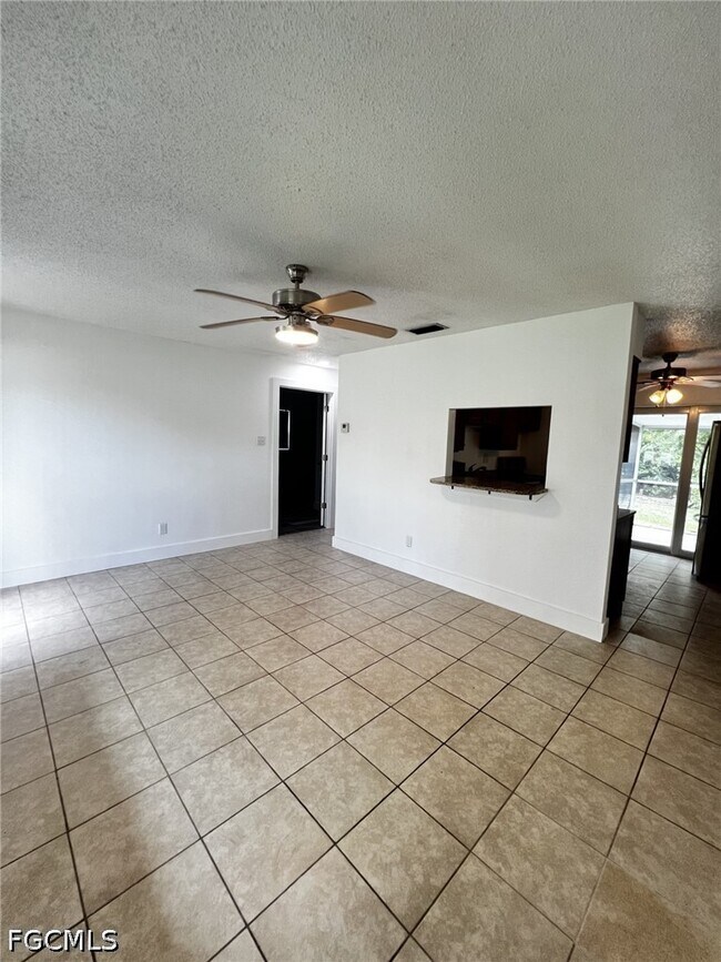 Building Photo - 4145 Saums Dr