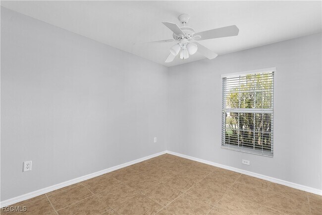 Building Photo - 821 Casino Ave
