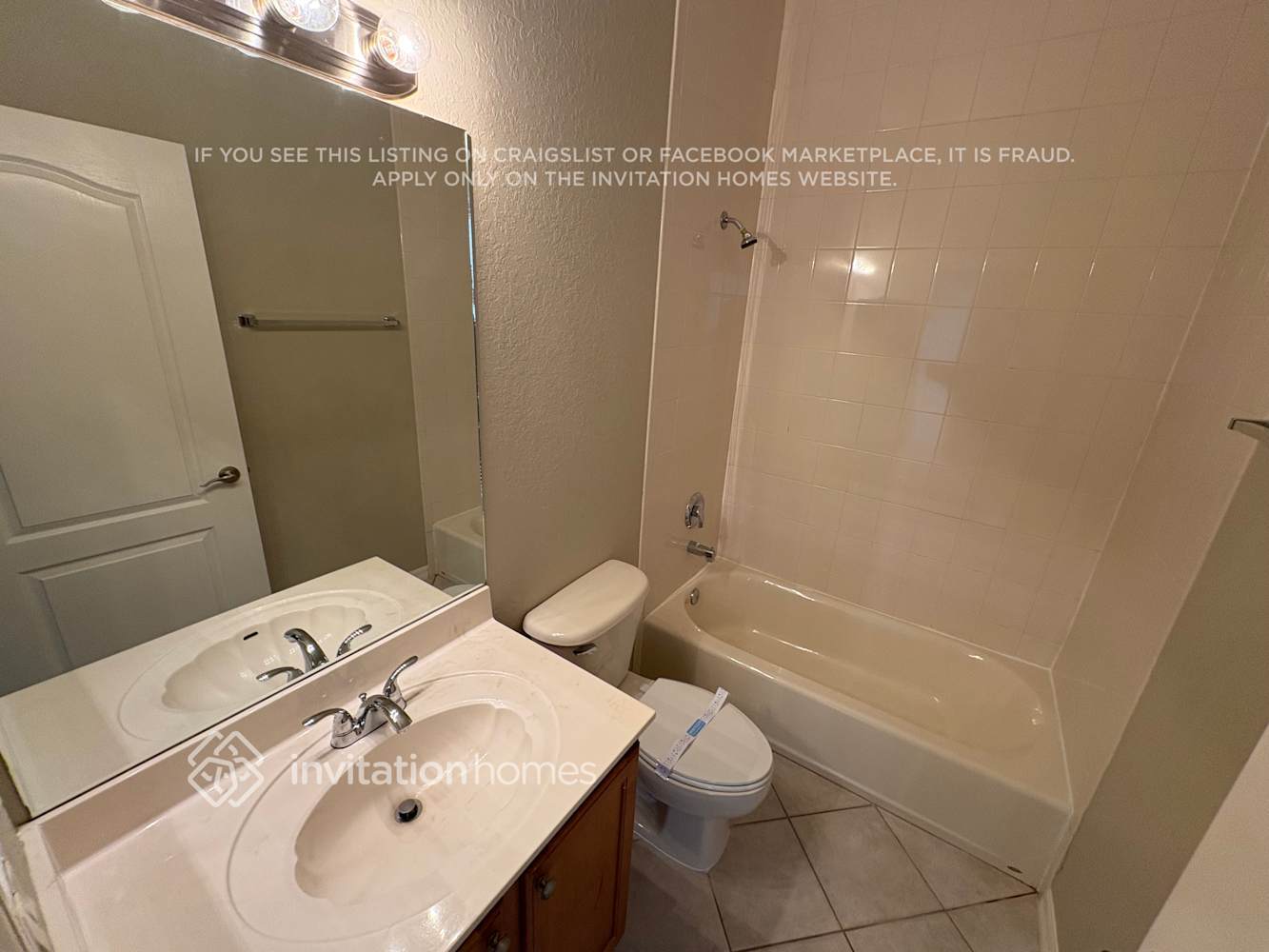 Building Photo - 13075 Peregrin Cir