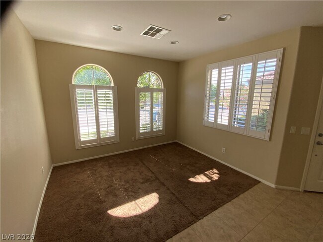Building Photo - 758 Rise Canyon Dr