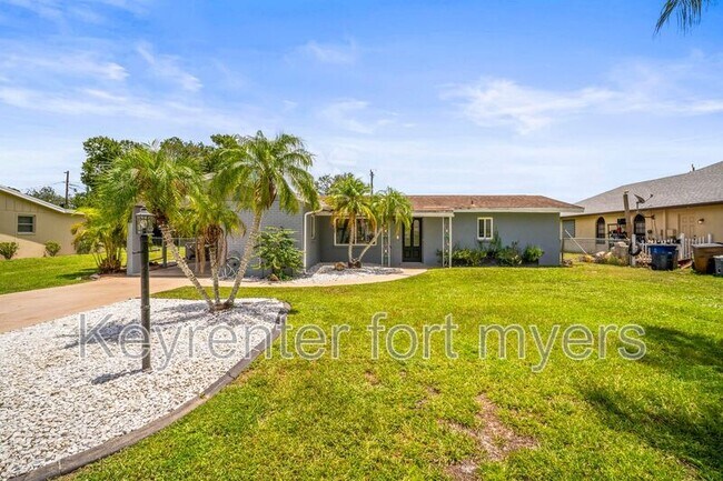 Primary Photo - 2210 Parkview Dr