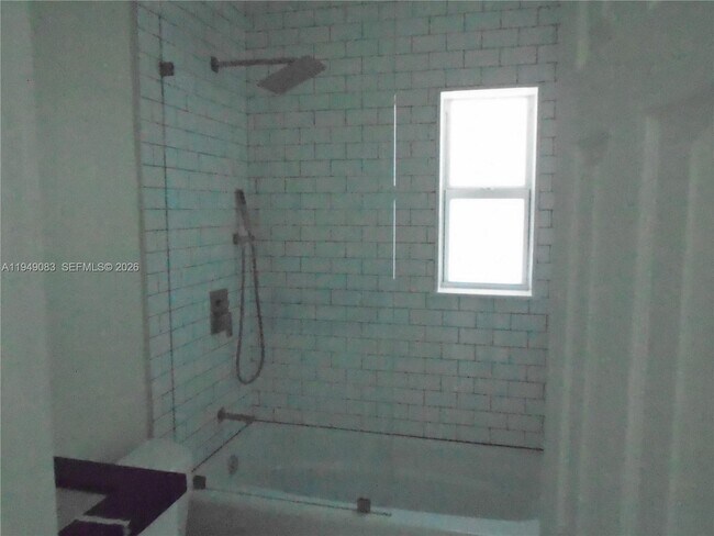 Building Photo - 6851 SW 48th Terrace