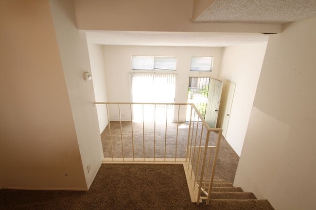 Building Photo - 2-Bedroom 1.5-Bathroom Townhouse