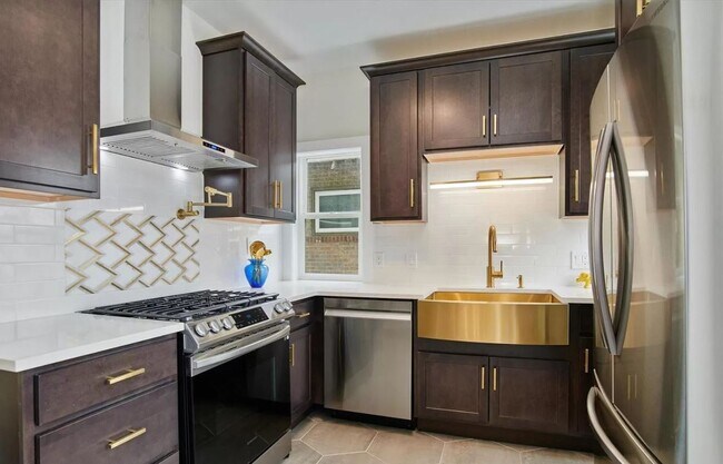 Building Photo - 3504 N Gaylord St