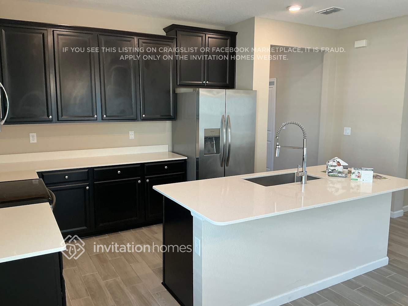 Building Photo - 9440 Lovage Ln