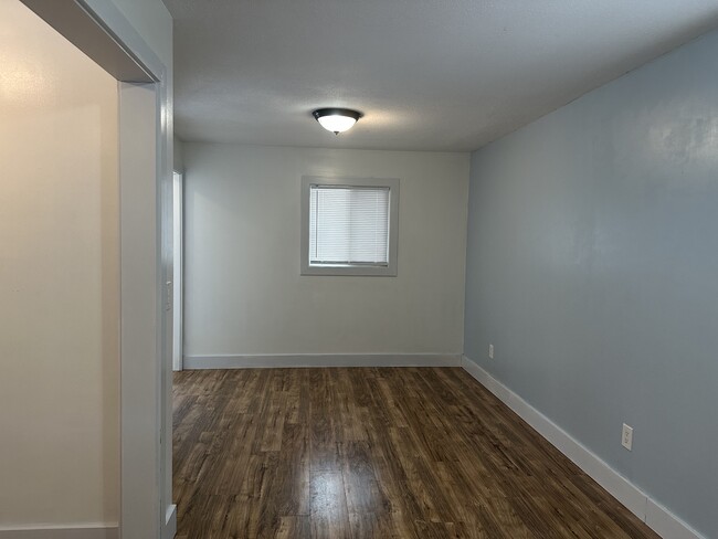 Building Photo - 1000 Canyon Rd