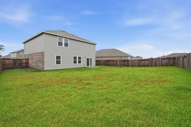 Building Photo - 21655 Cottage Ln