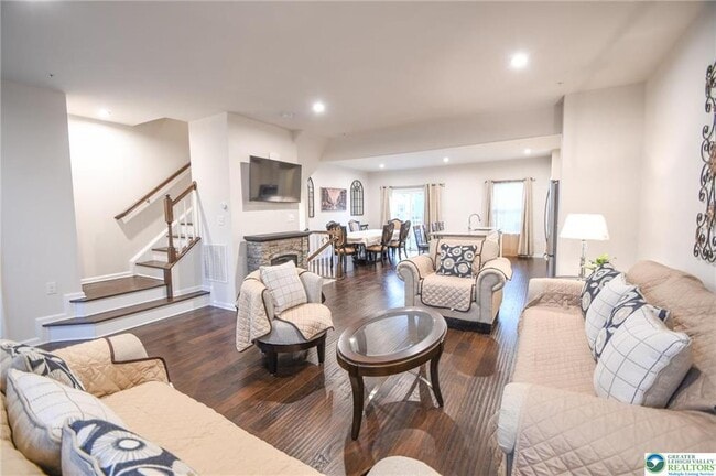 Building Photo - 2396 Cook Dr