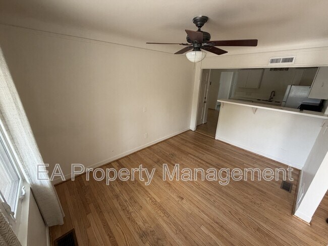Building Photo - 3925 Mesa Verde Ave NE