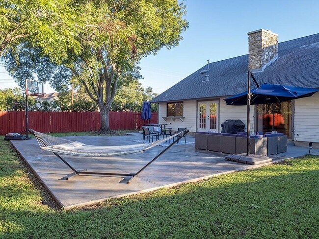 Building Photo - 11618 Sherwood Forest