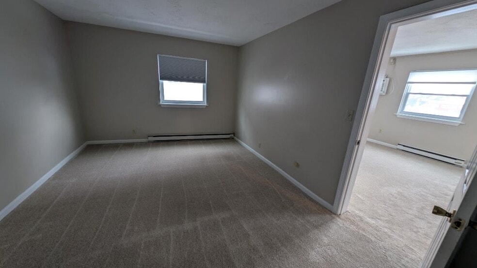 Bedroom - 34 Central St