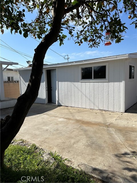 Building Photo - 810 E Realty St