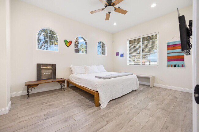 Building Photo - 49392 Hohokam River St