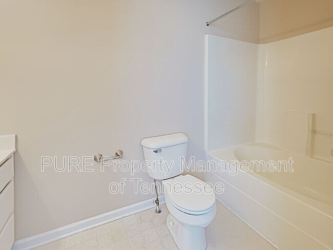 Building Photo - 426 Shadow Glen Dr