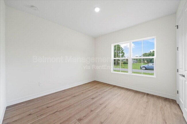 Building Photo - 2404 Hanford Ln