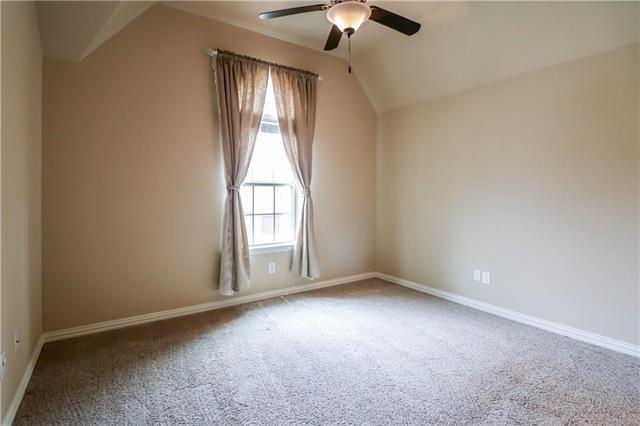 Building Photo - 2866 Nottingham Dr