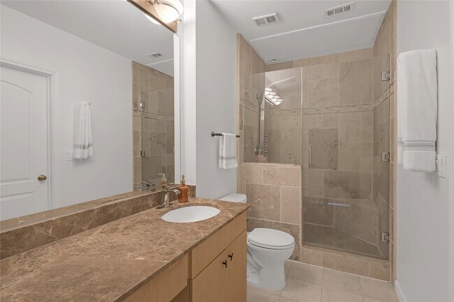 Building Photo - 3225 Turtle Creek Blvd Blvd