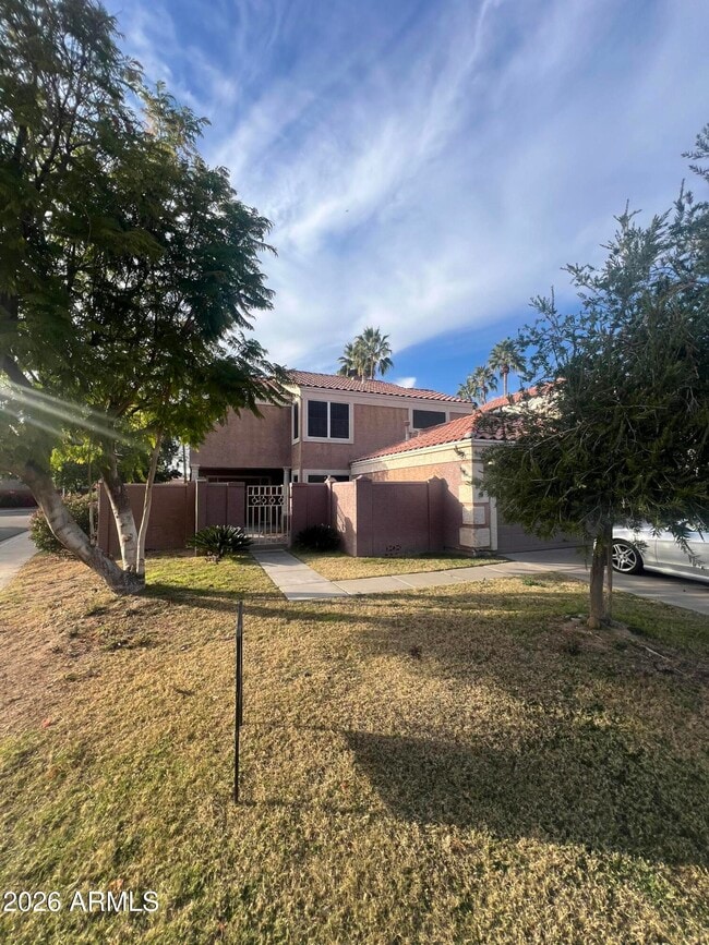 Building Photo - 15858 S 33rd Pl