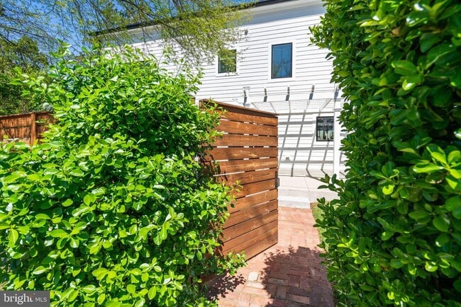 Building Photo - 6202 Massachusetts Ave