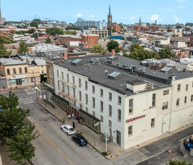 Building Photo - 1000 S Charles St