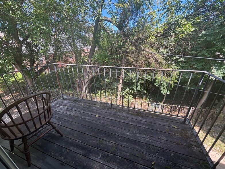 Outdoor Deck - 87 Tansboro Rd