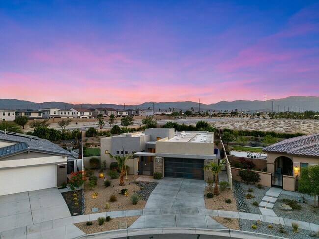 Building Photo - 74425 Zeppelin Dr