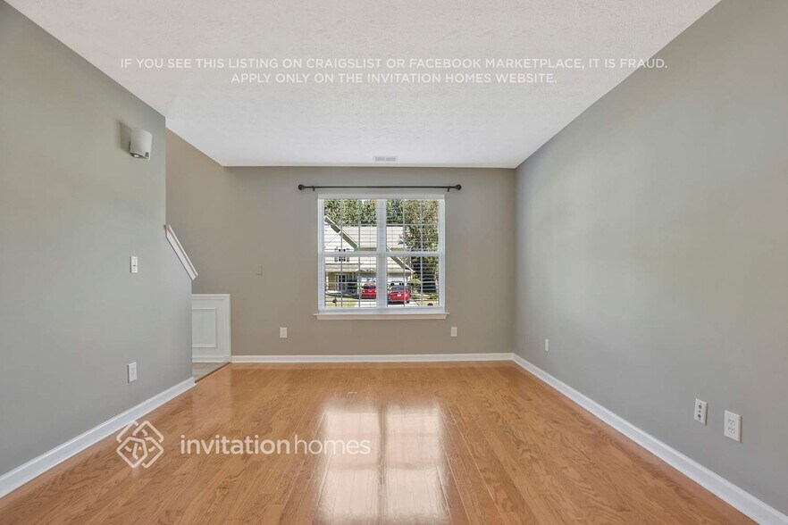 Building Photo - 3417 Sandlake Dr SW