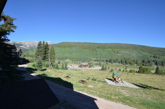 Building Photo - Year lease! Views of Quandary!