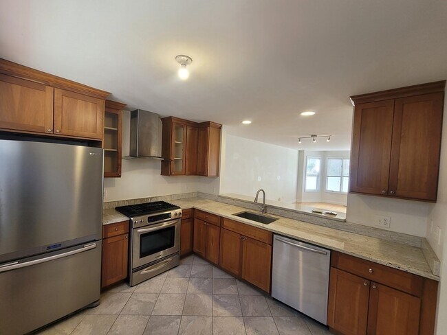 Primary Photo - 3 Raymond St