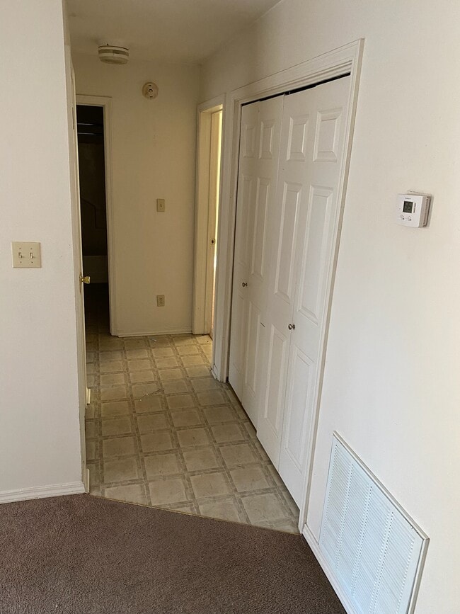 Building Photo - 314 S Adams St