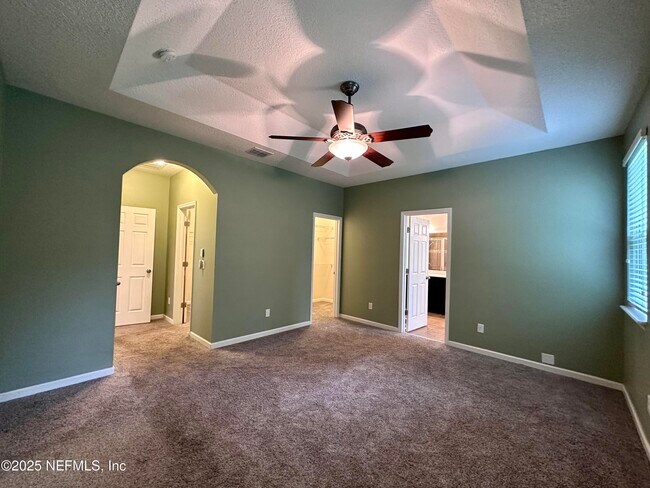 Building Photo - 65 Lone Eagle Way