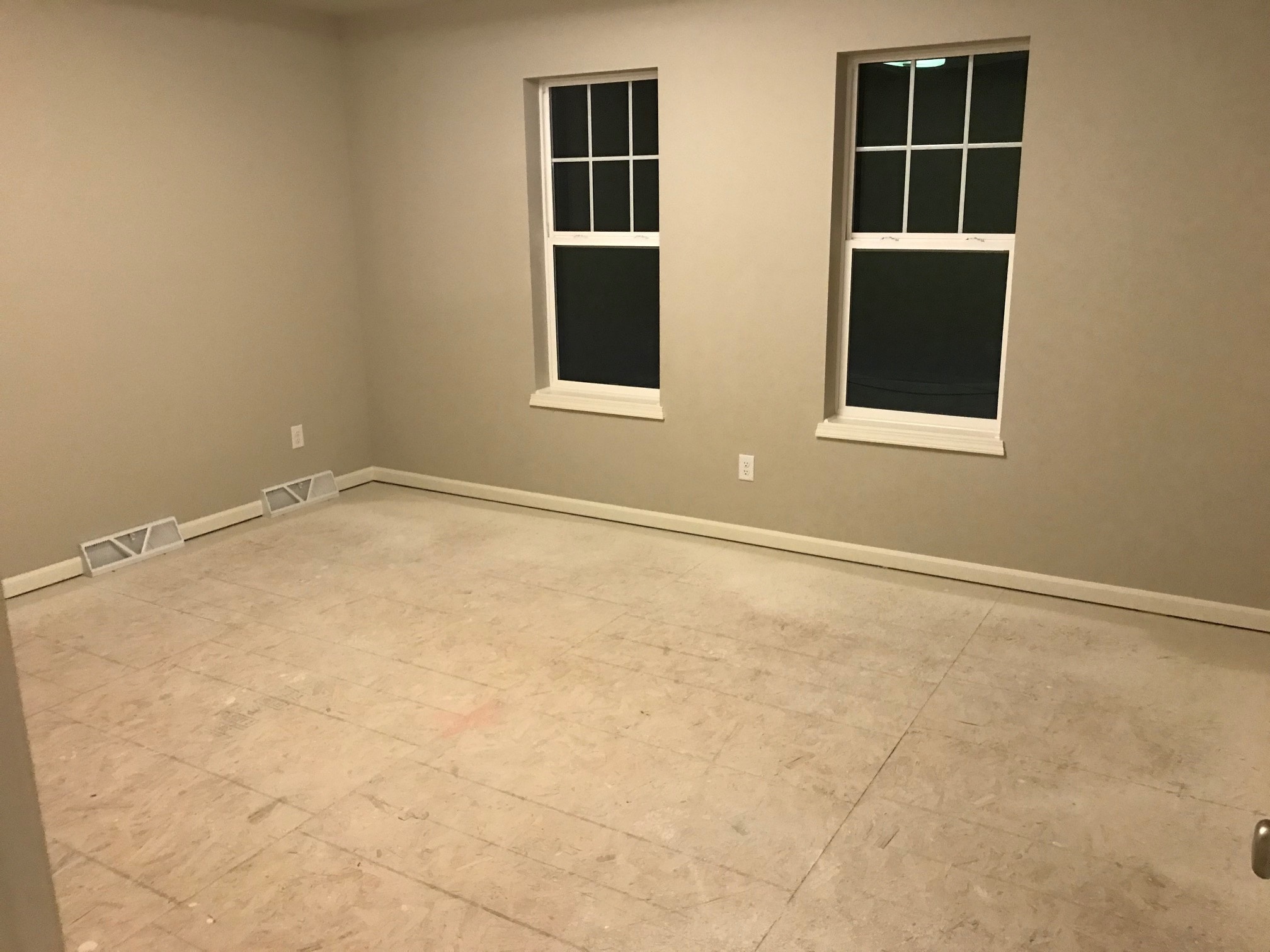 Master bedroom - 5858 Lien Rd