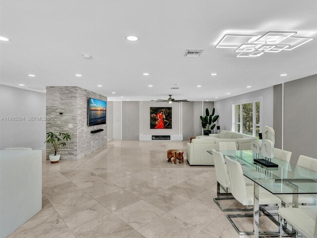 Building Photo - 6920 SW 182nd Way