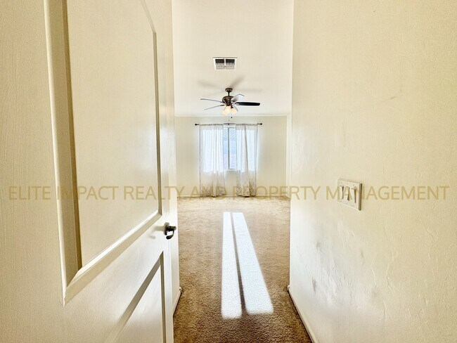 Building Photo - 7161 S Paseo Monte Verde