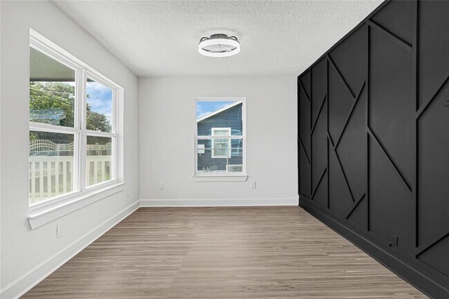 Building Photo - 3910 Cetti St