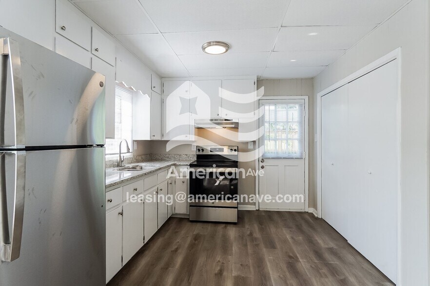Building Photo - 430 60th St Ensley