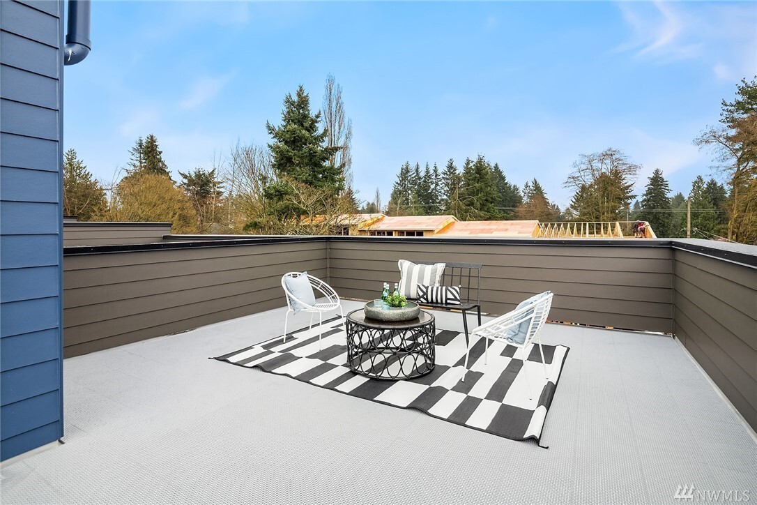 Building Photo - 18028 10th Ave NE