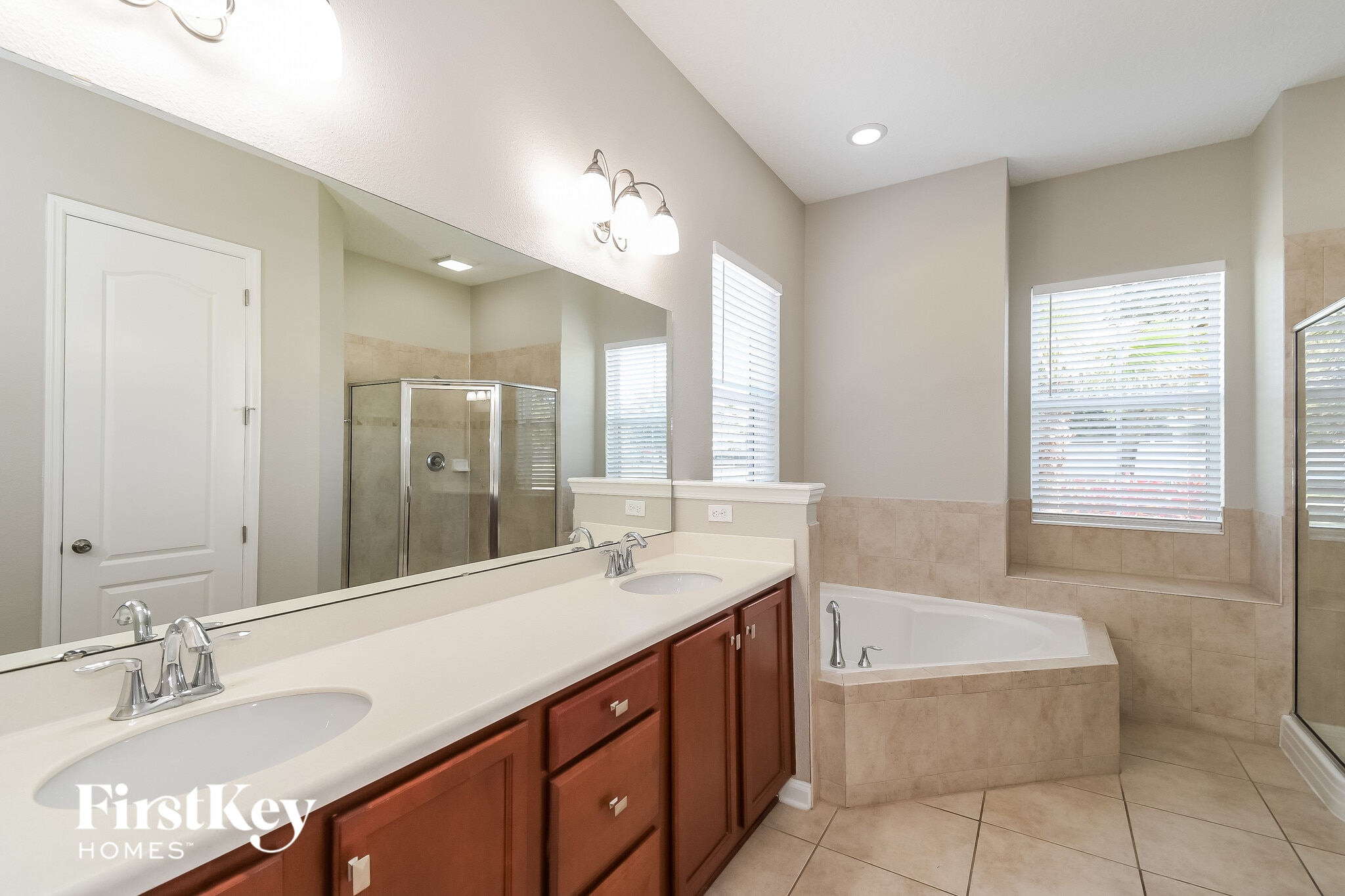 Building Photo - 466 Hefferon Dr