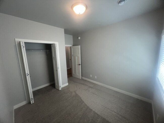 Building Photo - 6874 68th St S